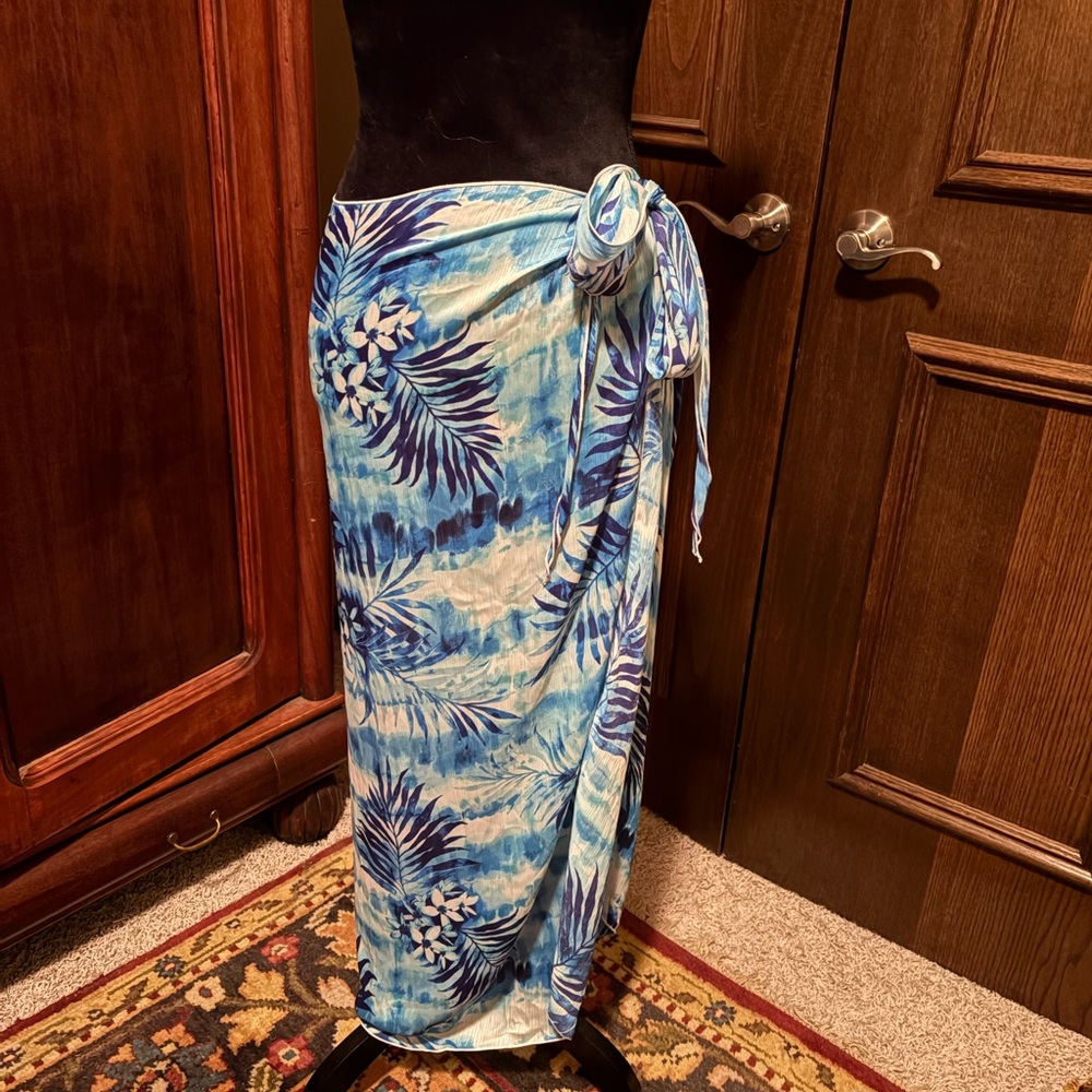 Dotti Blue & White Tropical Tie-Side Sarong Wrap